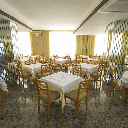 Hotell Azuline Mediterraneo Santa Eularia des Riu