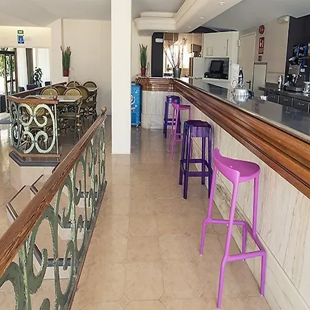 酒店 阿祖拉尼地中海酒店